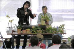 富山昌克さんによる「ランの栽培講習会」の様子