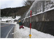 自治体による国道54号の歩道除雪