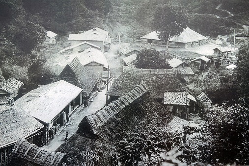 昭和初期の菅谷たたら山内の写真
