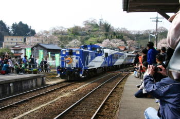 神話の里を駆ける11年目のトロッコ列車