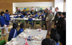 会食交流会の様子