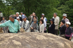 加茂岩倉遺跡を見学