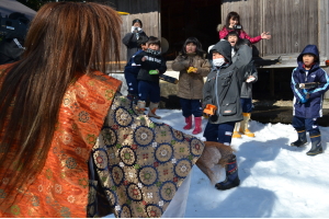 鬼は外、福は内