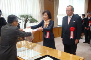 吾郷廣幸さん・康子さん（木次町）