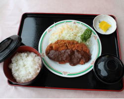 とんかつ定食