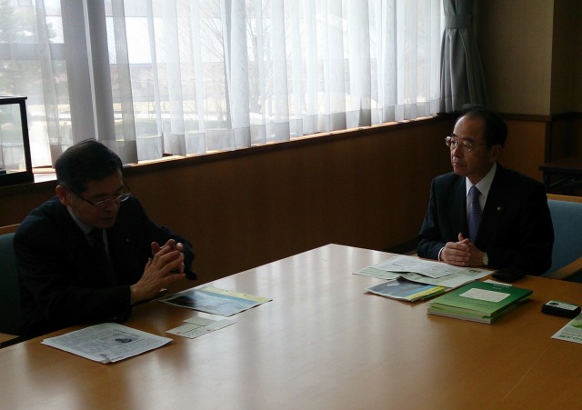 福島県飯舘村菅野村長の想いを聴く速水市長