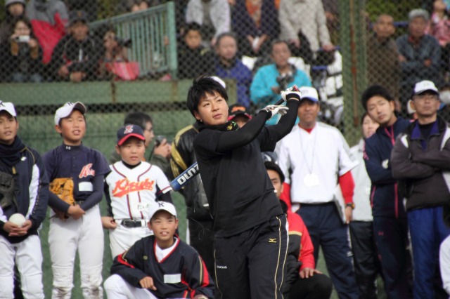 山本選手による打撃デモンストレーション