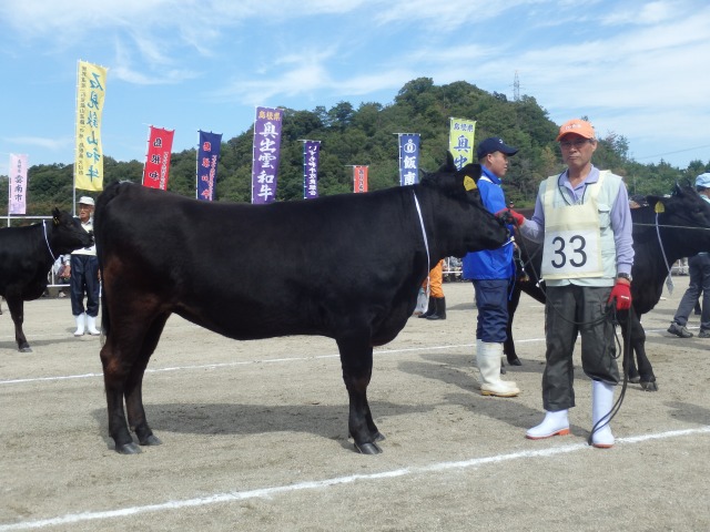 優秀賞次席を受賞された渡部さんと「しげはな号」