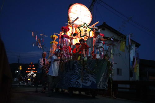 子ども太鼓の七夕船