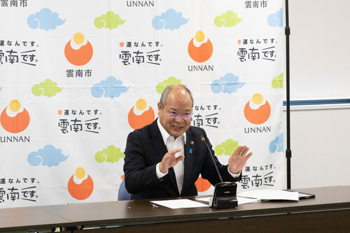 市長定例記者会見の様子